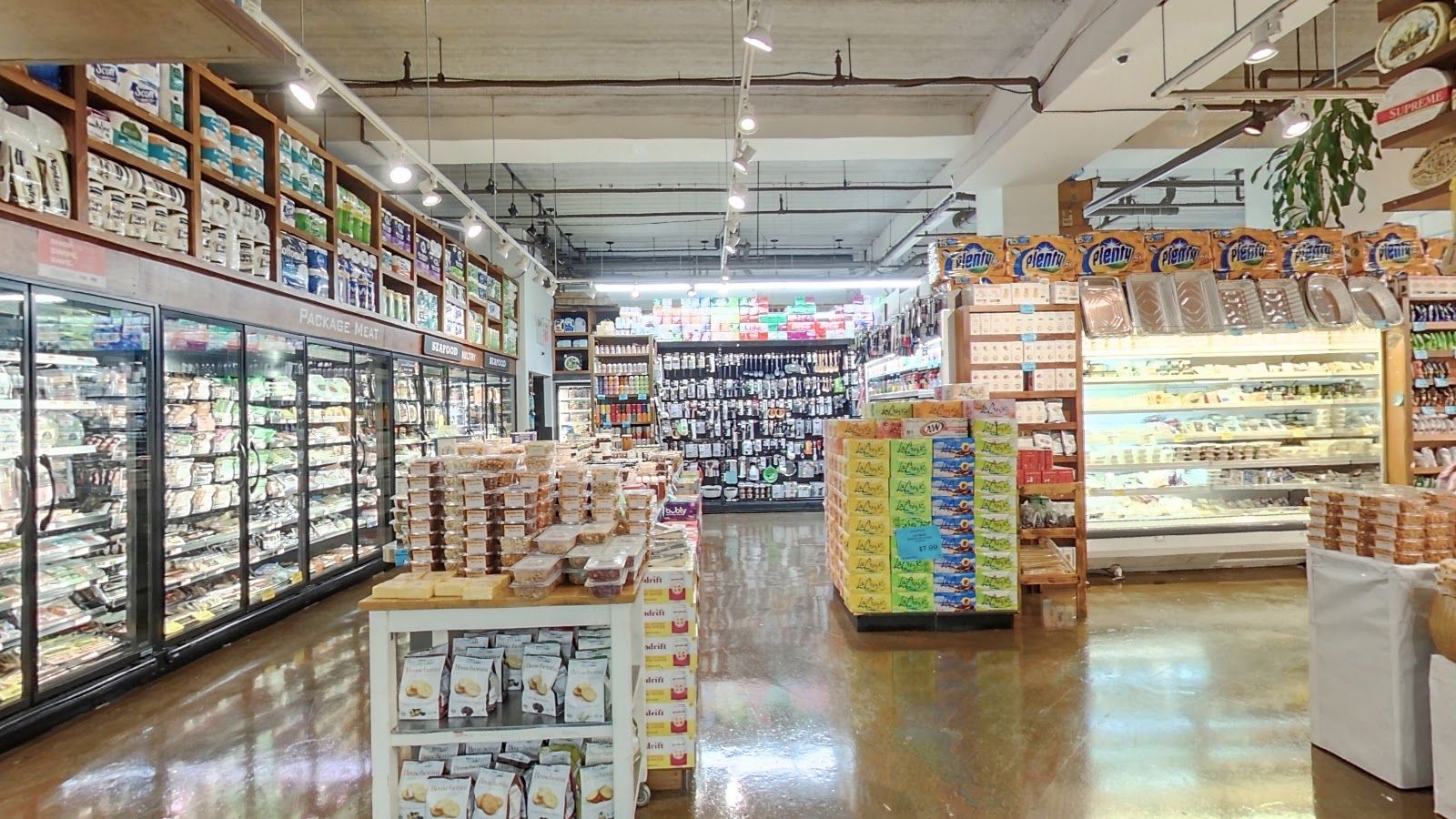 Inside Brooklyn Fare — Street View tour, view 3