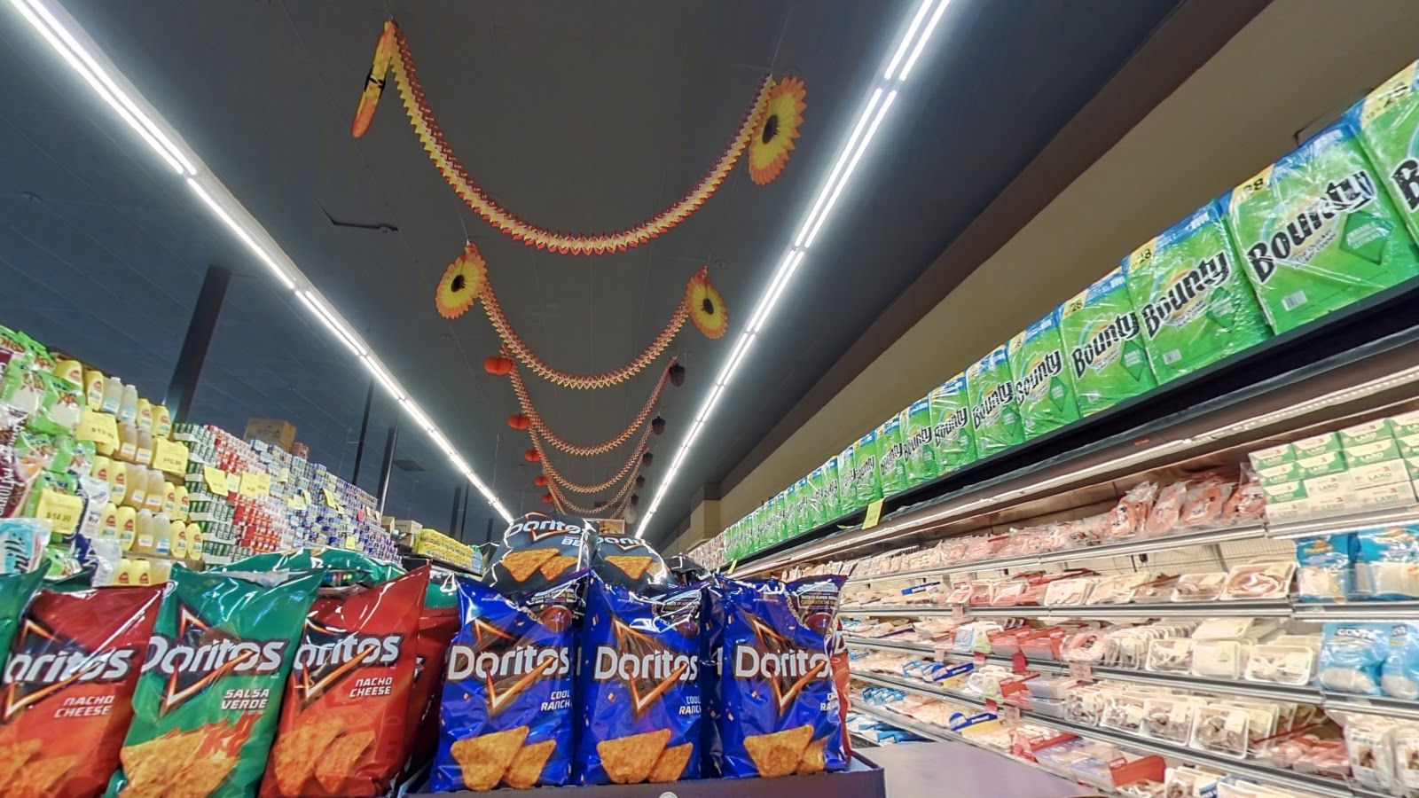 Inside Food Universe Marketplace — Street View tour, view 3